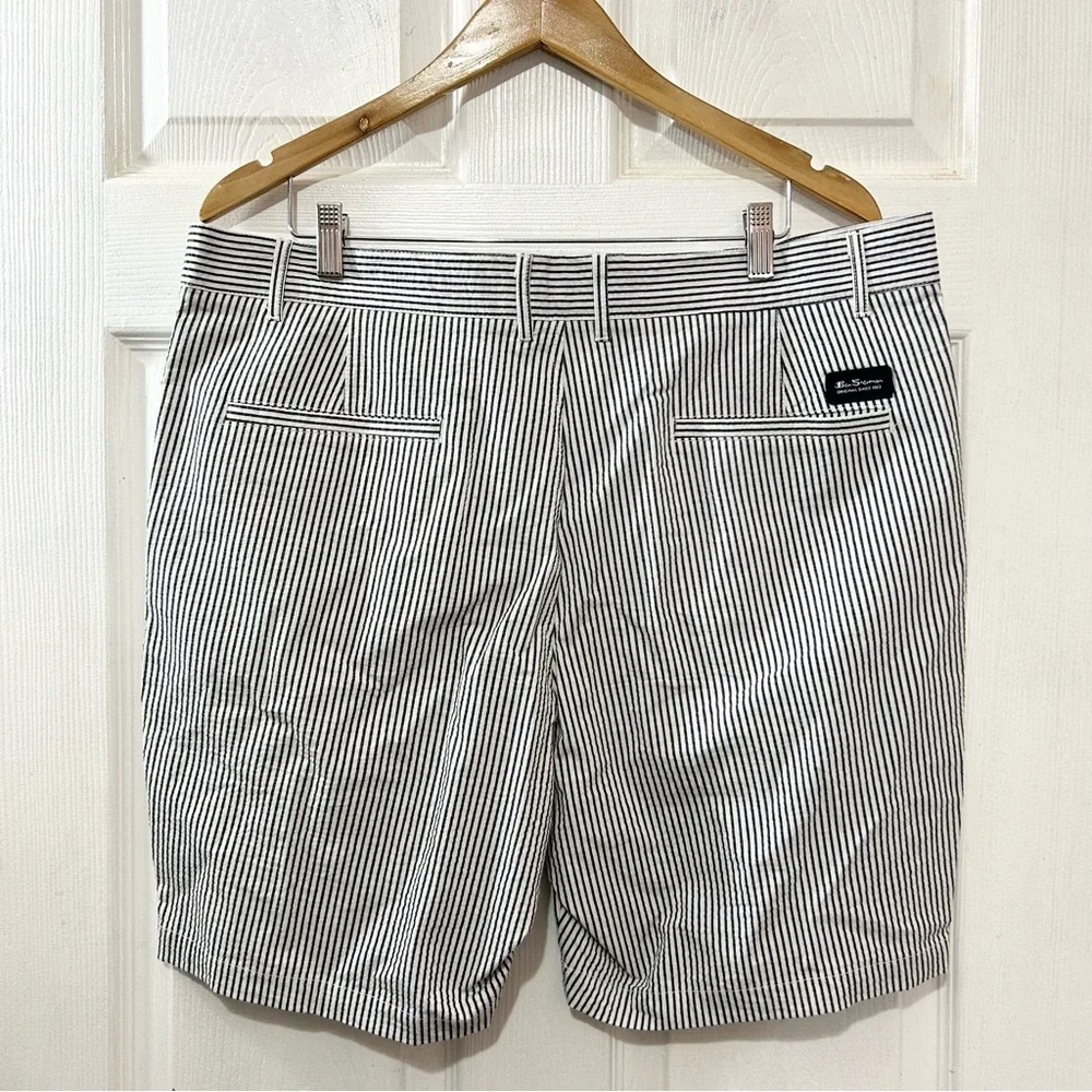 Ben Sherman Men's Striped Flat Front Shorts. Seersucker. Stretch Regular Fit 38W